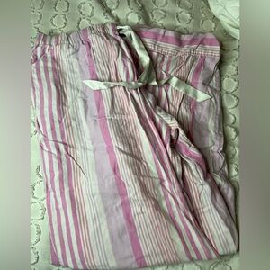 Victoria’s Secret pajama bottoms pink and white